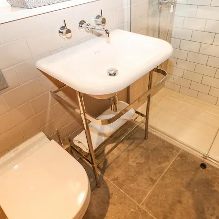 Дом отдыха Brampton *